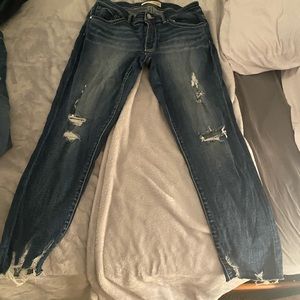 BKE Skinny Jean 15/31 distressed $20